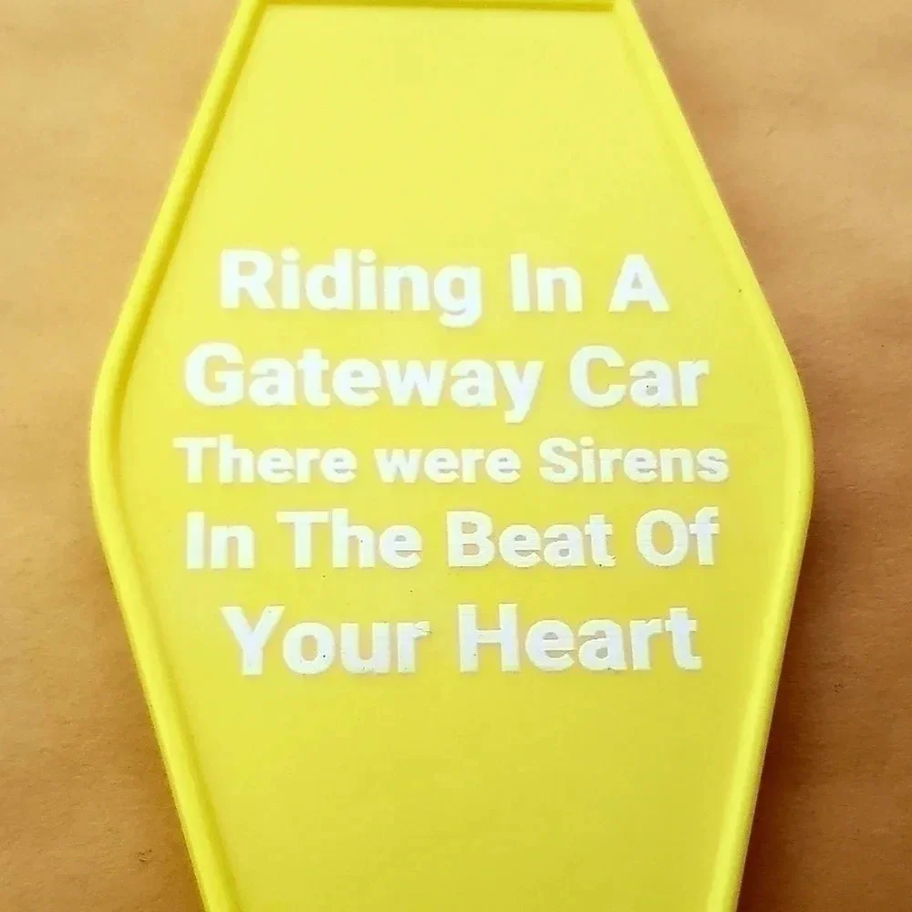The gateway car Taylor song hotel keychain